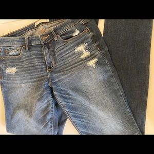 30x33 Women’s Abercrombie & Fitch distressed jeans